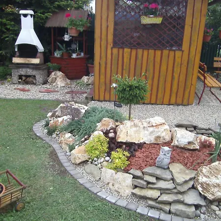 Ludmila Apartman Hunfalva